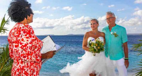 trouwen op bonaire strand